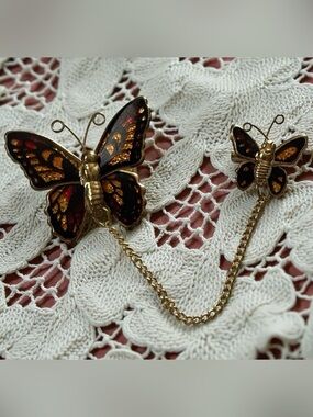 Vintage Enamel Butterfly Double Brooch Sweater Guard